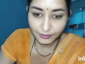 Indian wifey Lalita bhabhi gets her cootchie boinked by her husband's homie