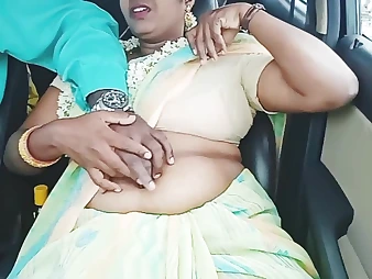 Telugu Super-hot Silk gets her giant breasts and caboose jammed in a torrid Indian saree video