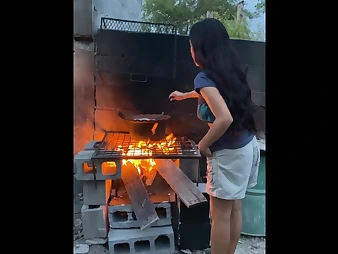 Yaresita Petite gets say no to cooter creamed by Por Poco & his Frijoles in this scorching 60fps peel