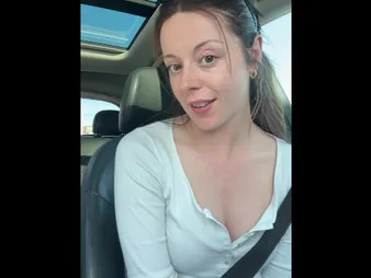 Nadia Foxx gets sloppy relative to a truck while washing make an issue of truck