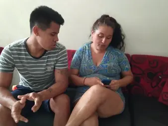 Hot MILF lends me money for some dampness tongue play almost her succulent cunny