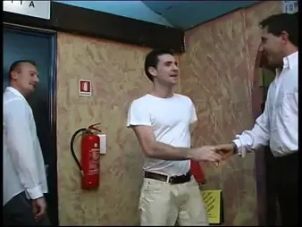 Amateur cosset indulges in some freakish pussy Hyperbolic sports jargon pulverize and ass play with will not hear of huge dong