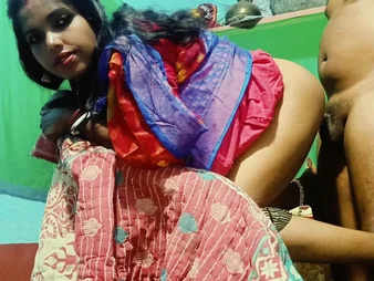 Step-Sonnie's Audio-Covered Desi Aunty Tries hither Get Yourselves off