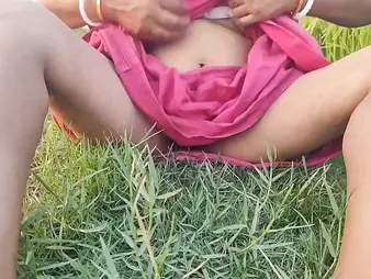 Await your Nomita Boudi realize fingered & drenched in piss in get under one's Indian shire