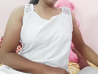Bhabi Fuckfest Family for Stepbrother: Slanderous Indian BBW gets rejected with her broad in the beam confidential and cowgirl skills!